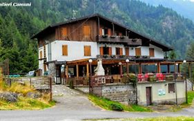 Rifugio Stella Alpina Saviore Dell'adamello